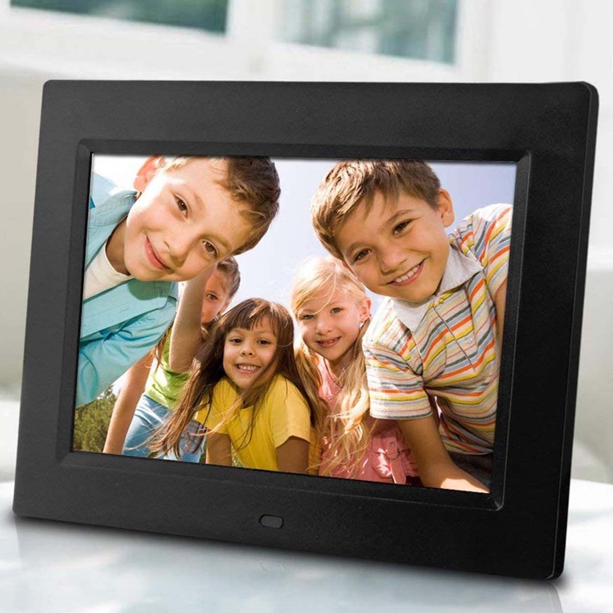 Sungale 8" Full function Digital Photo Frame (photo/audio/video)